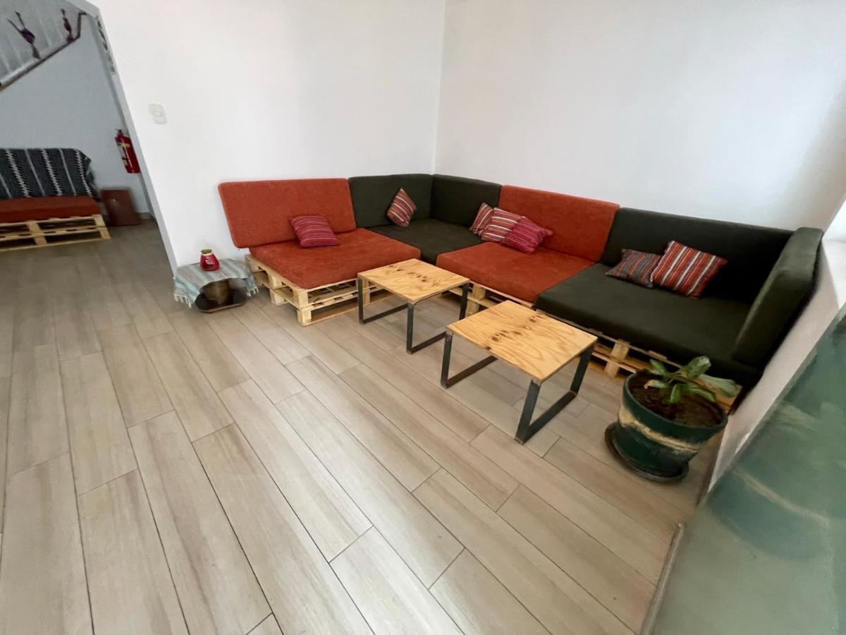Hostal Casaroma *