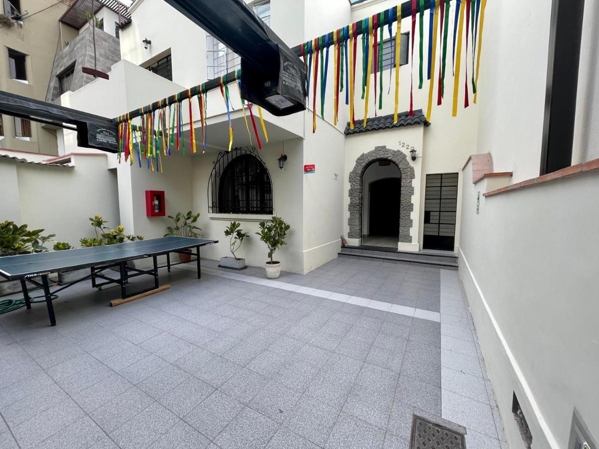 Hostel Casaroma *